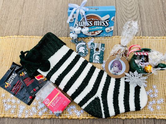 ❄️Cozy Holiday Basket❄️
