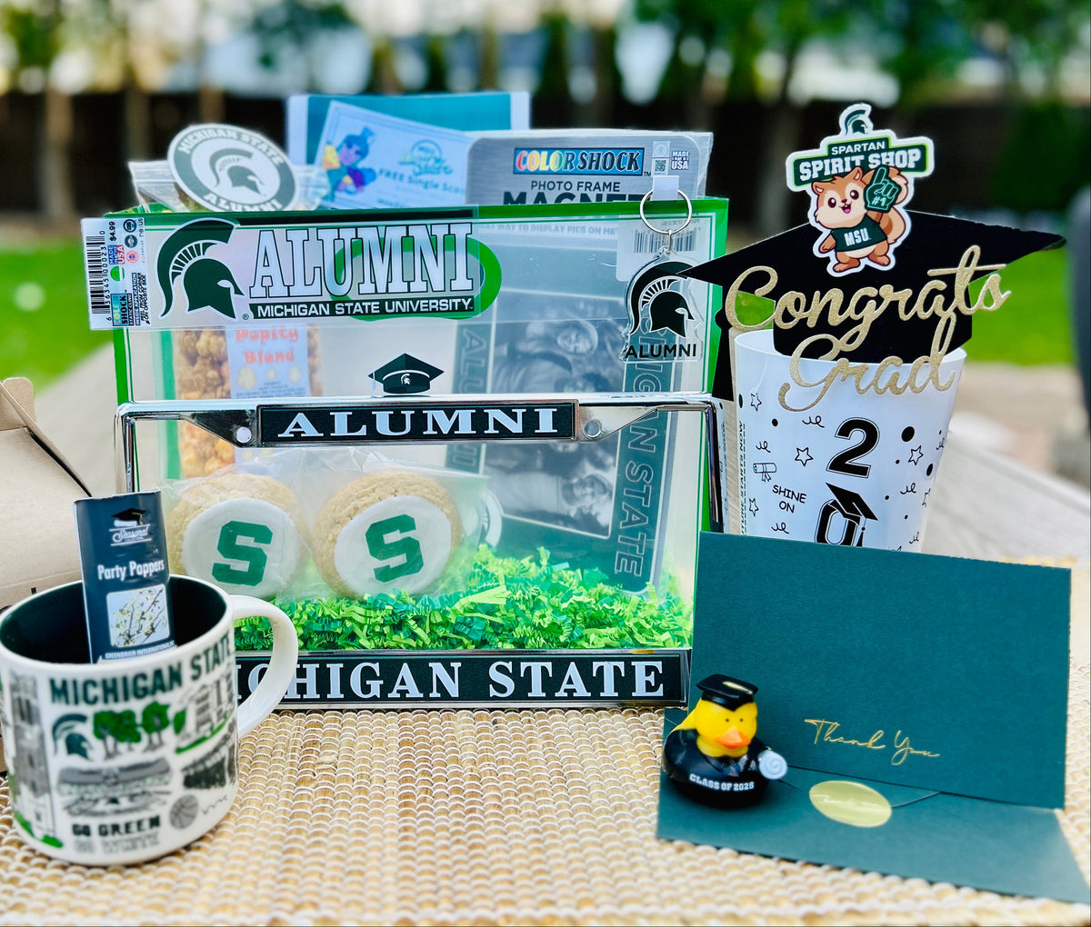 💚🎓Green & White Campus Memories Basket🎓🤍