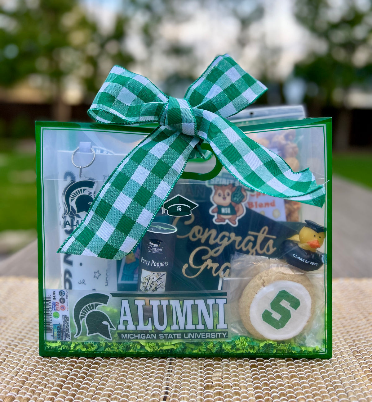 🎓💚Green & White Graduation Celebration Basket🤍🎓